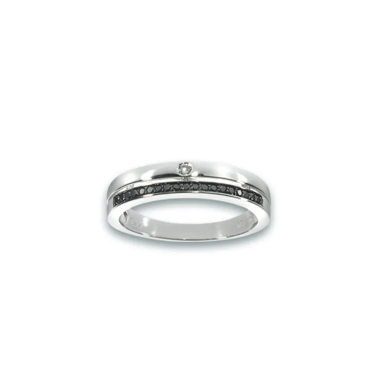 black__white_diamonds_0-2.webp Black & white diamonds