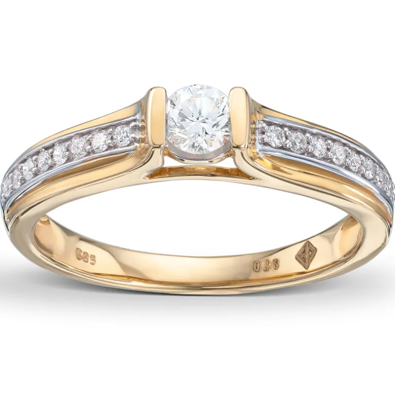 diamantring_stens_med_sid_1.webp Diamantring 1-stens med sidestener