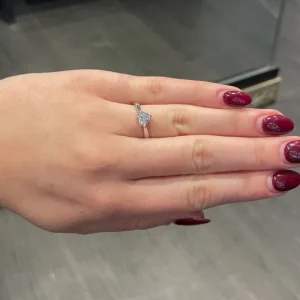 Hjerteslipt diamantring 0,70 ct.