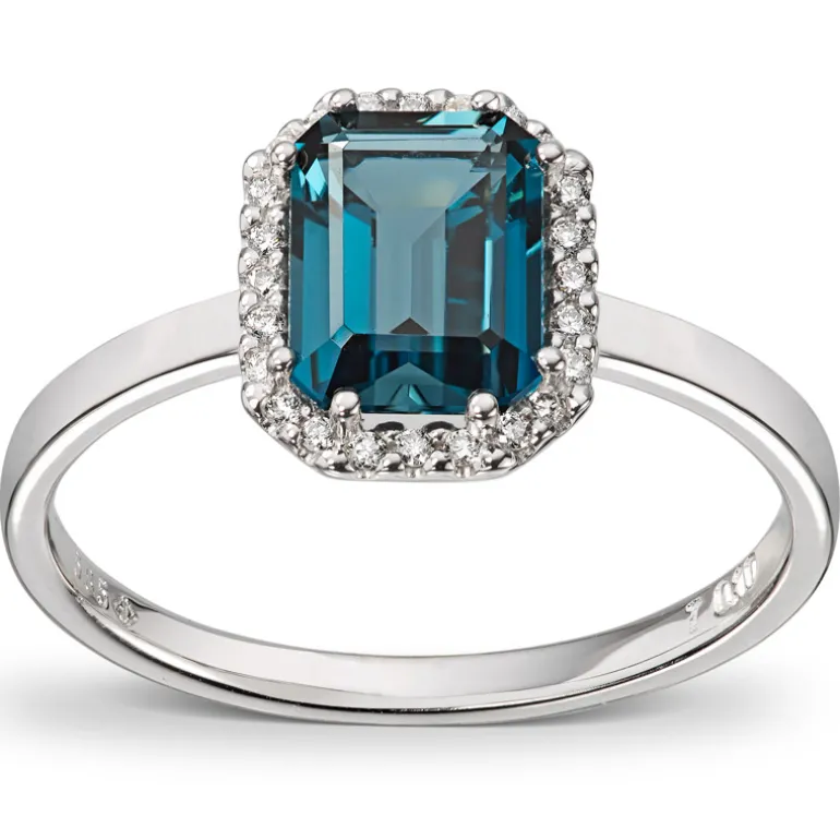 london_blue_topas_ring_2.webp London blue topas ring