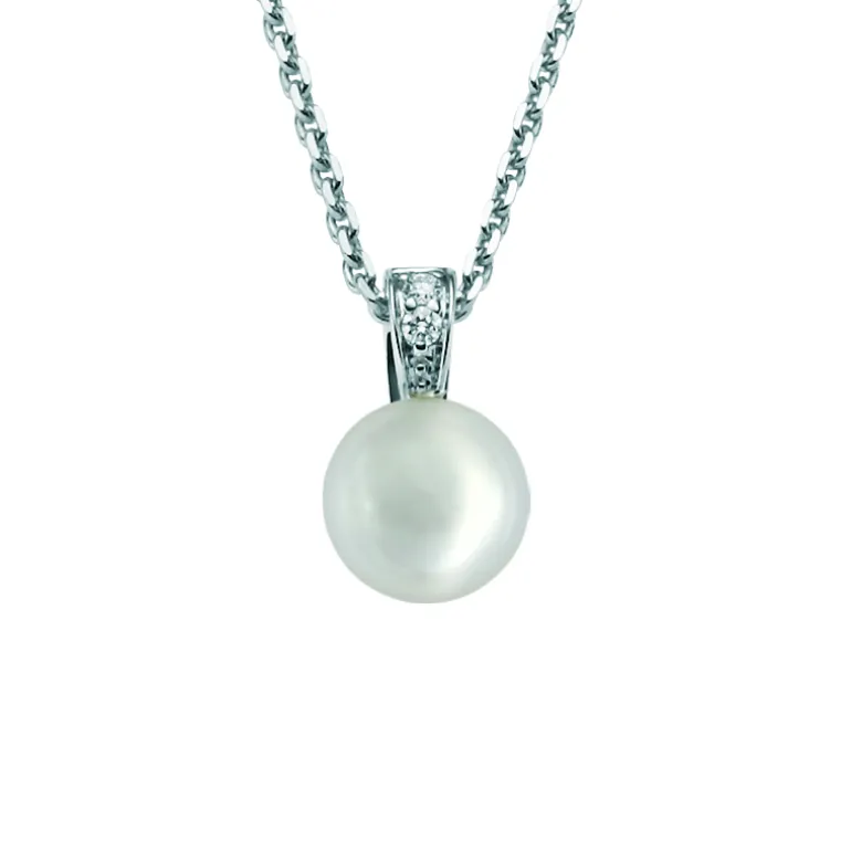 perleanheng_med_diamanter_0.webp Perleanheng med diamanter