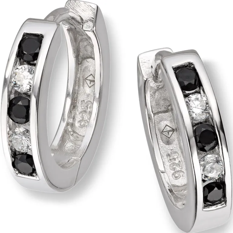 slv_reringer_black__white_1-3.webp Sølv øreringer black & white